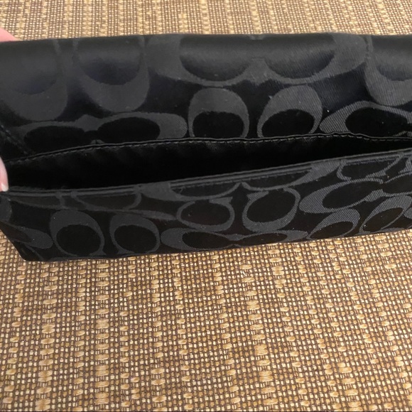 Coach black signature wristlet - Picture 3 of 5